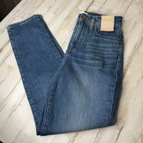 Madewell Denim - Madewell Vintage Straight-Leg Jeans in Medium Blue